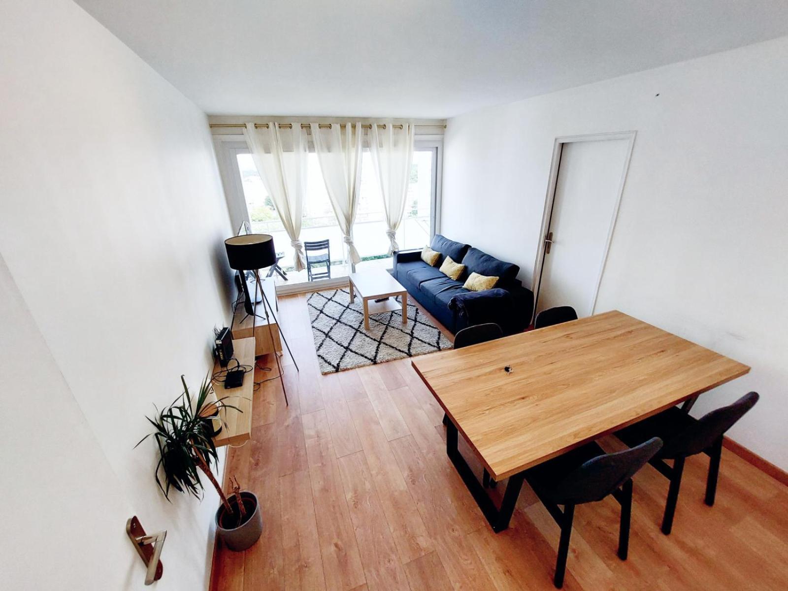 Beautiful & Cosy 3 Bedrooms Full Accommodation Ris-Orangis Екстериор снимка